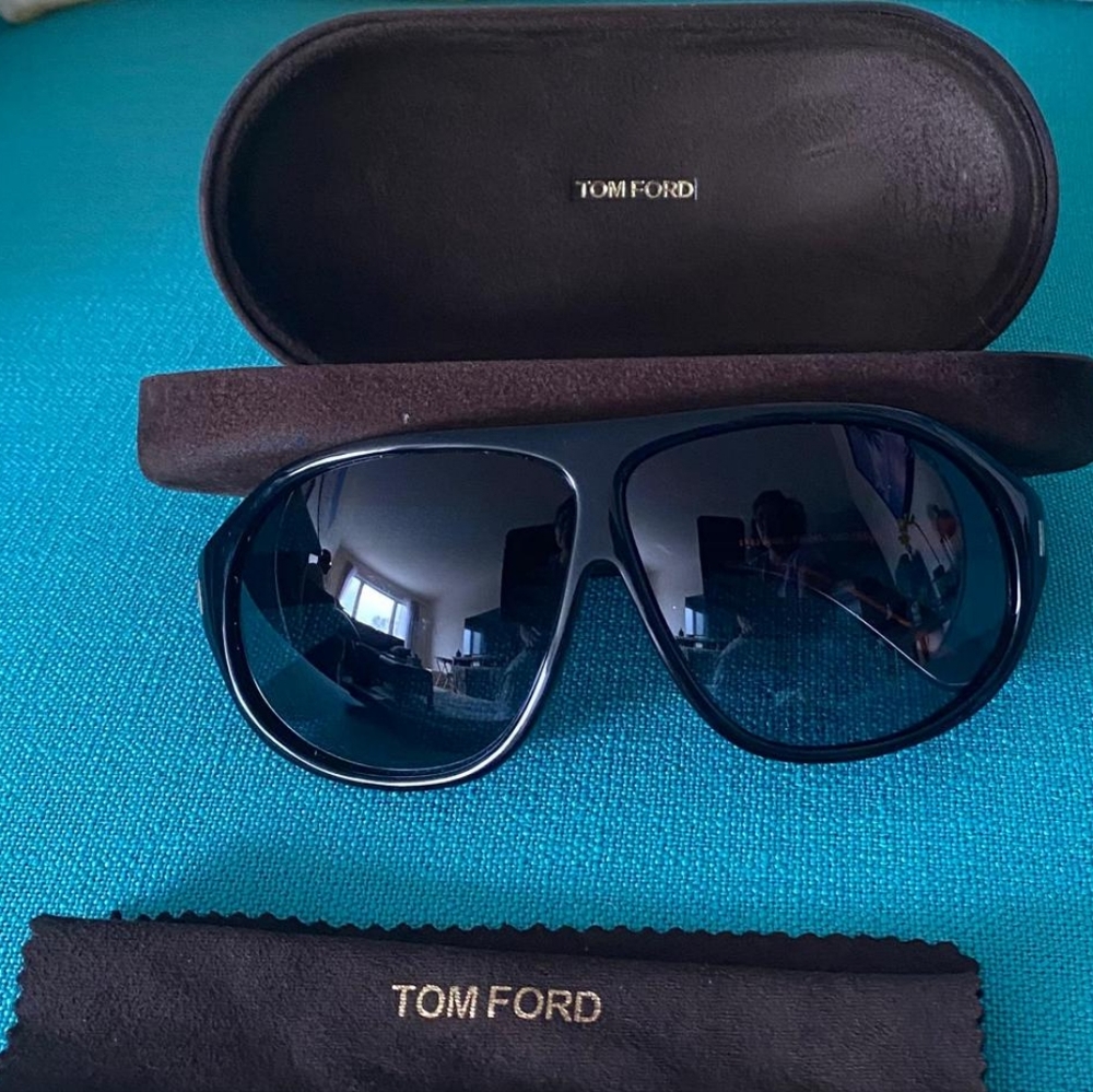 Tom Ford Sunglasses *Best deal final price*